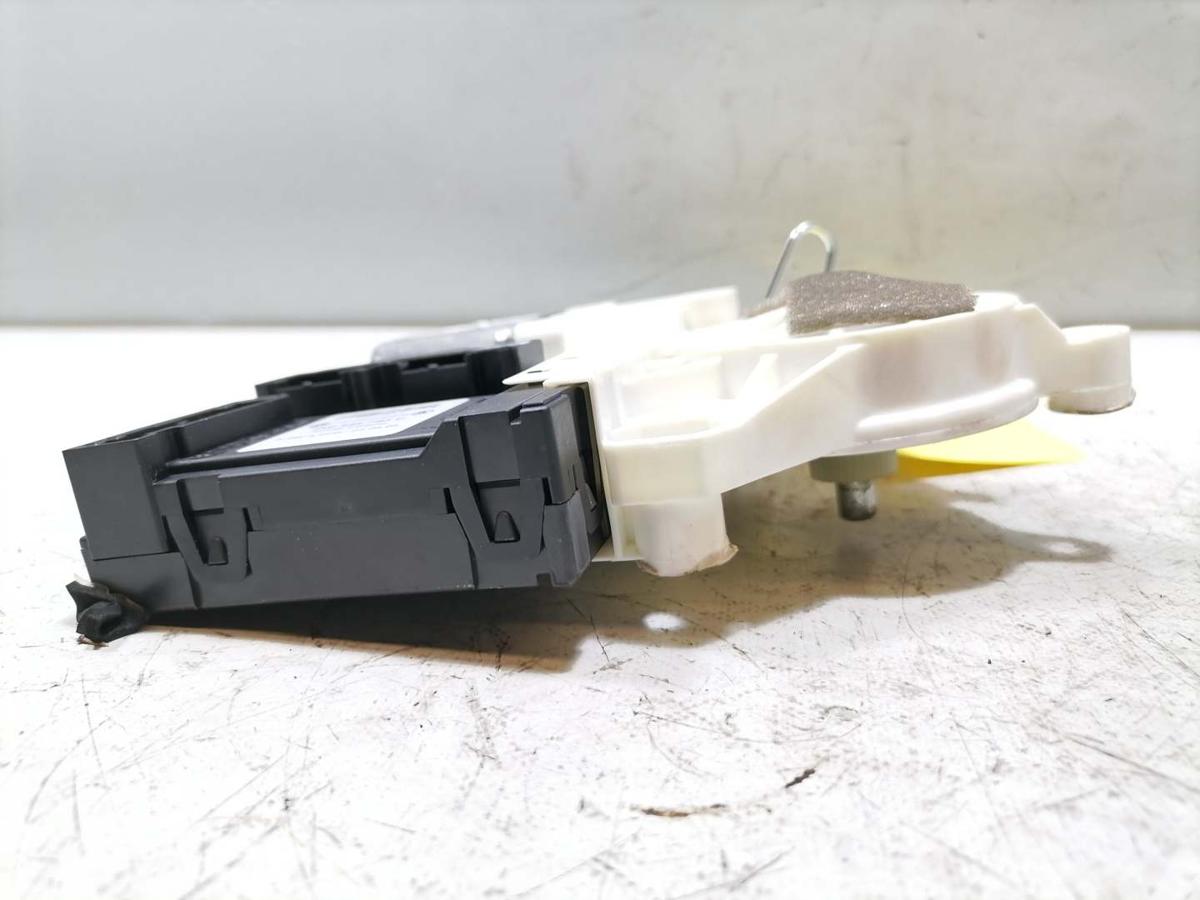 VW Golf Plus original Fensterhebermotor vorn links Bj.2005